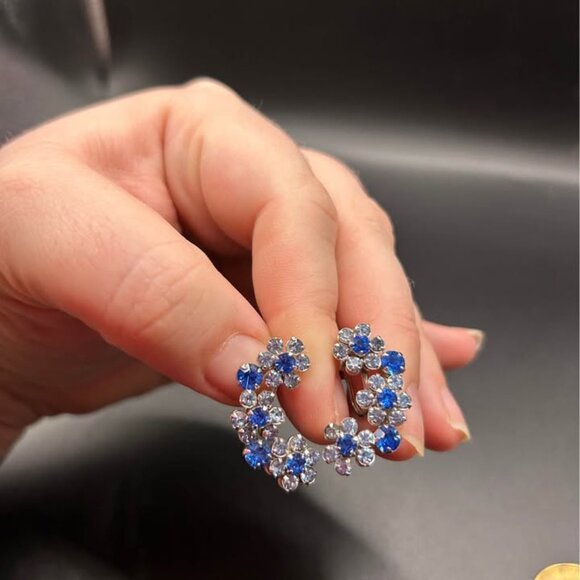 Coro floral climbers vintage 1" blue and clear rhinestone screw backs - Picture 2 of 3